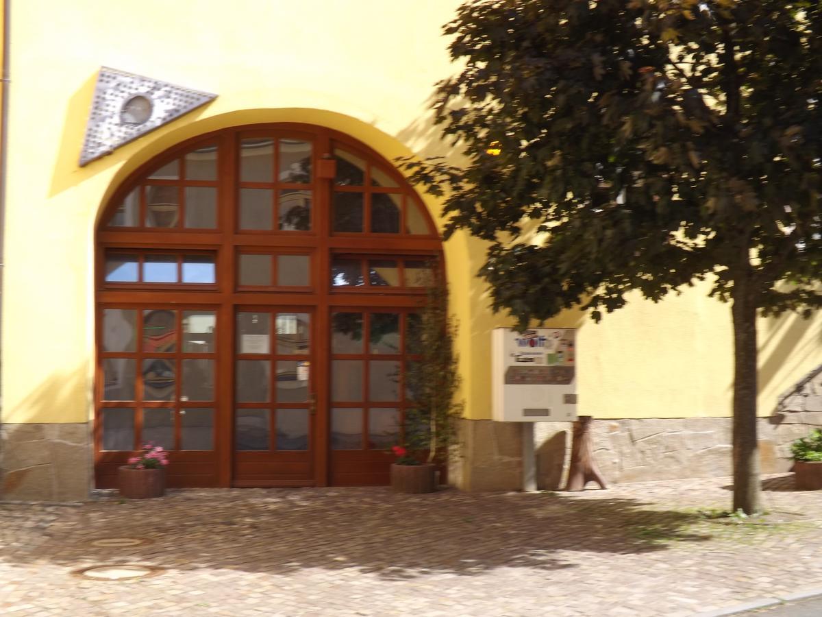 Hotel "Zur Sonne" Querfurt Exterior photo